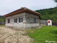Casa de terminat in Bascov-Valea Ursului, Strada Salcamilor 