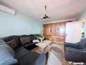 Apartament 3 camere decomandate, str.9 Mai