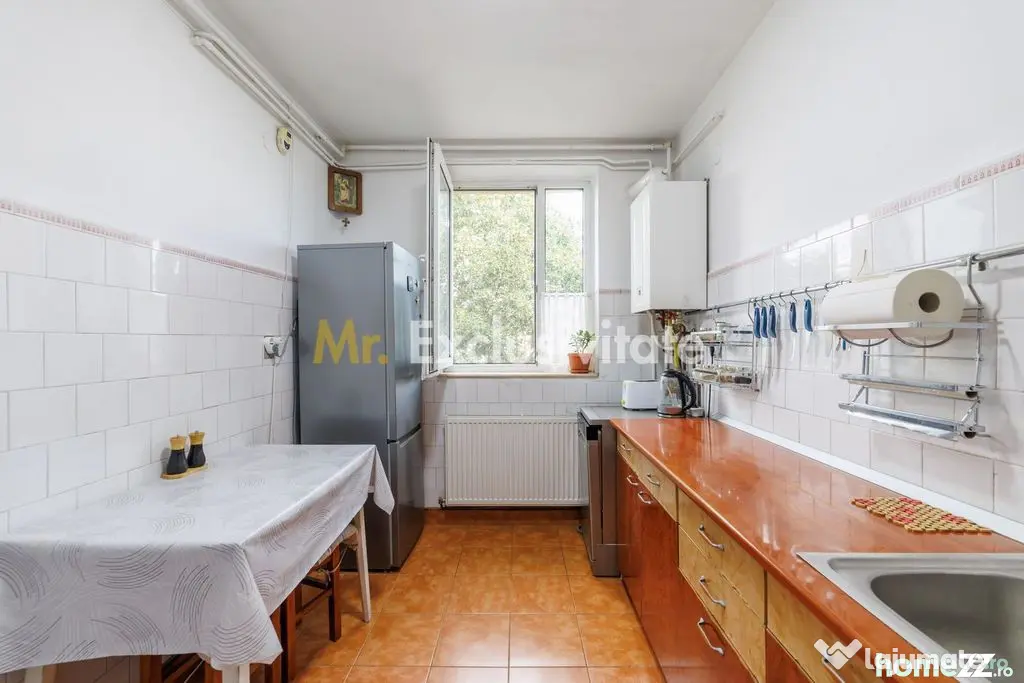 Apartament 2 camere, etaj 3, zona Traian