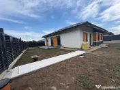 Locuinta premium! Casa single,4 camere,2 bai,teren 450mp,vie