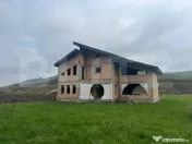 Casă la roșu de vânzare în Sântana de Mureș 