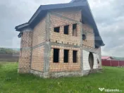 Casă la roșu de vânzare în Sântana de Mureș 