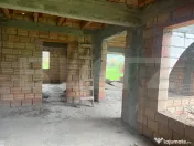 Casă la roșu de vânzare în Sântana de Mureș 
