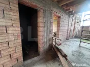 Casă la roșu de vânzare în Sântana de Mureș 