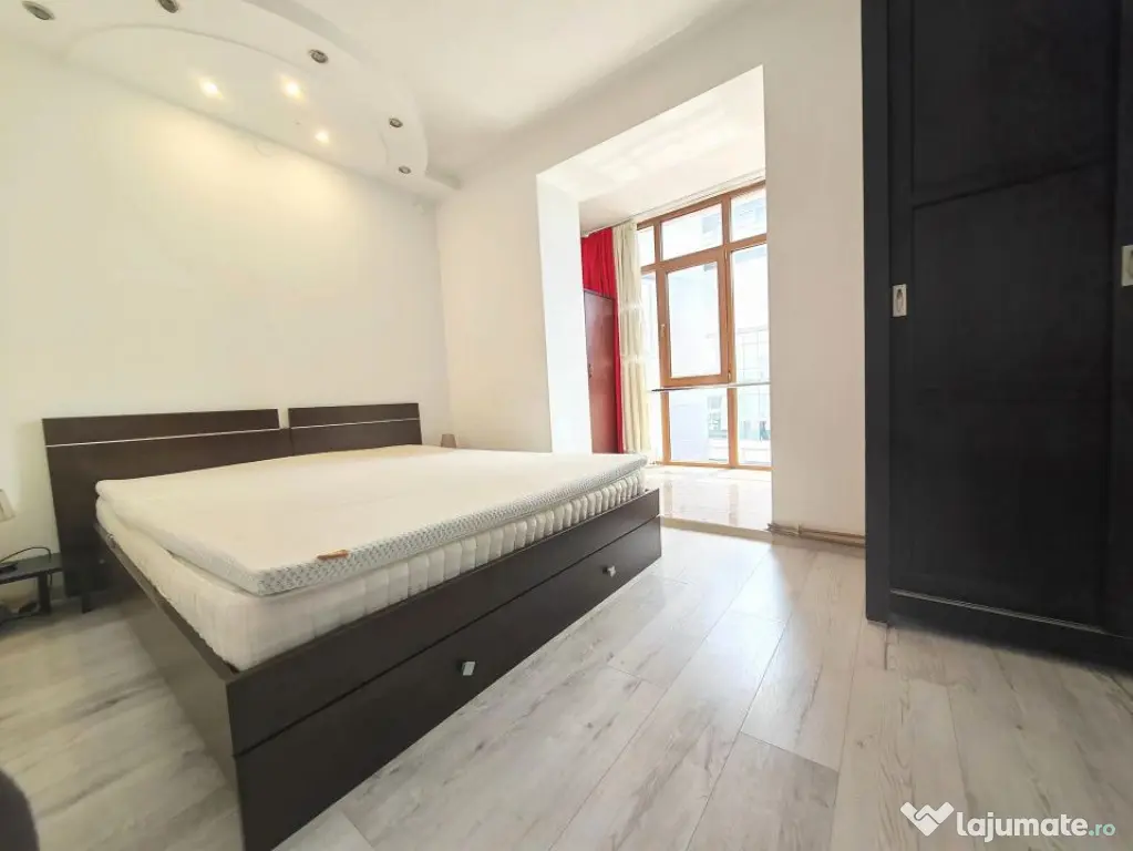 Apartament 2 camere de închiriat în Pitești zonă cent...