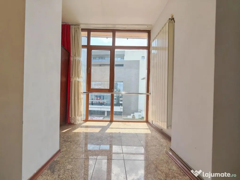 Apartament 2 camere de închiriat în Pitești zonă cent...