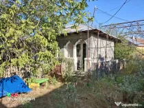 Teren cu casa Vanatorii Mari 1000mp