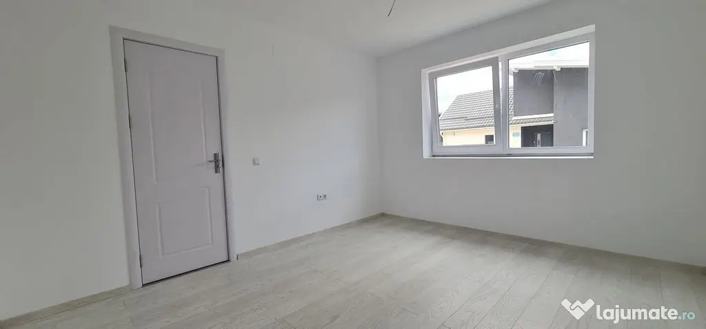 Casa 4 camere (nemobilata, neutilata) cartier Izvor Tarlu...