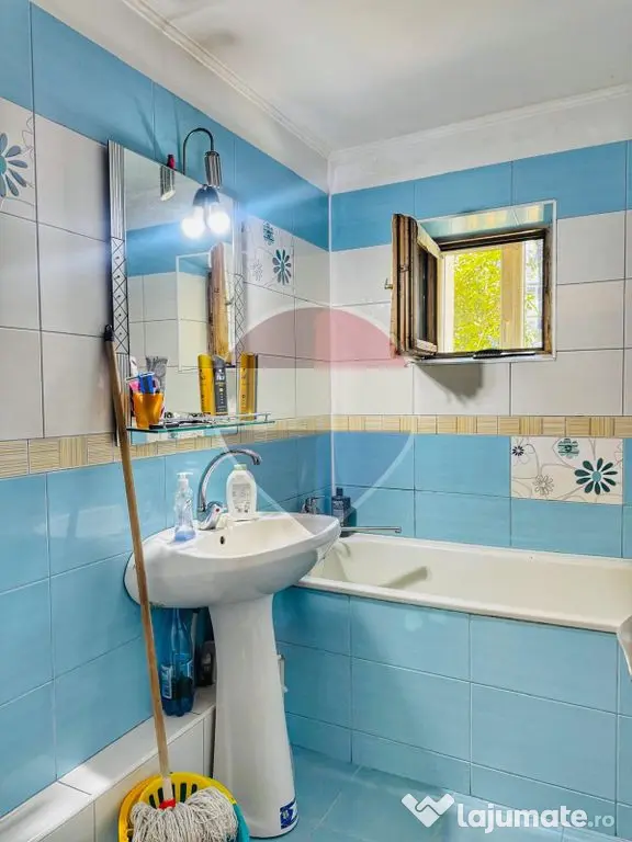 Apartament cu 3 camere | 85 mp | 2 băi | Strada Năsăud...
