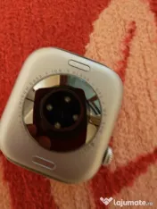 IPhone 15 Pro Max plus Apple Watch 10