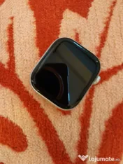IPhone 15 Pro Max plus Apple Watch 10
