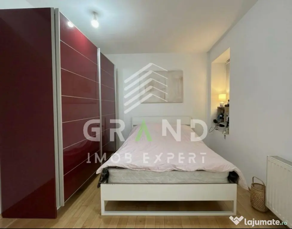 Apartament de vanzare 2 camere decomandate, zona Tineretului