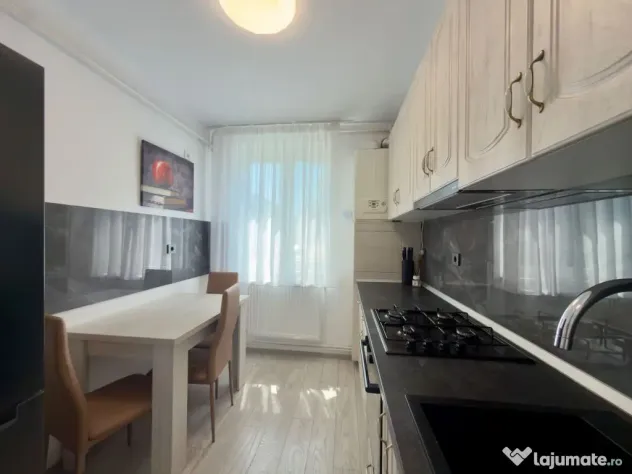 Apartament 3 camere de inchiriat | Central Pitesti | 0% c...