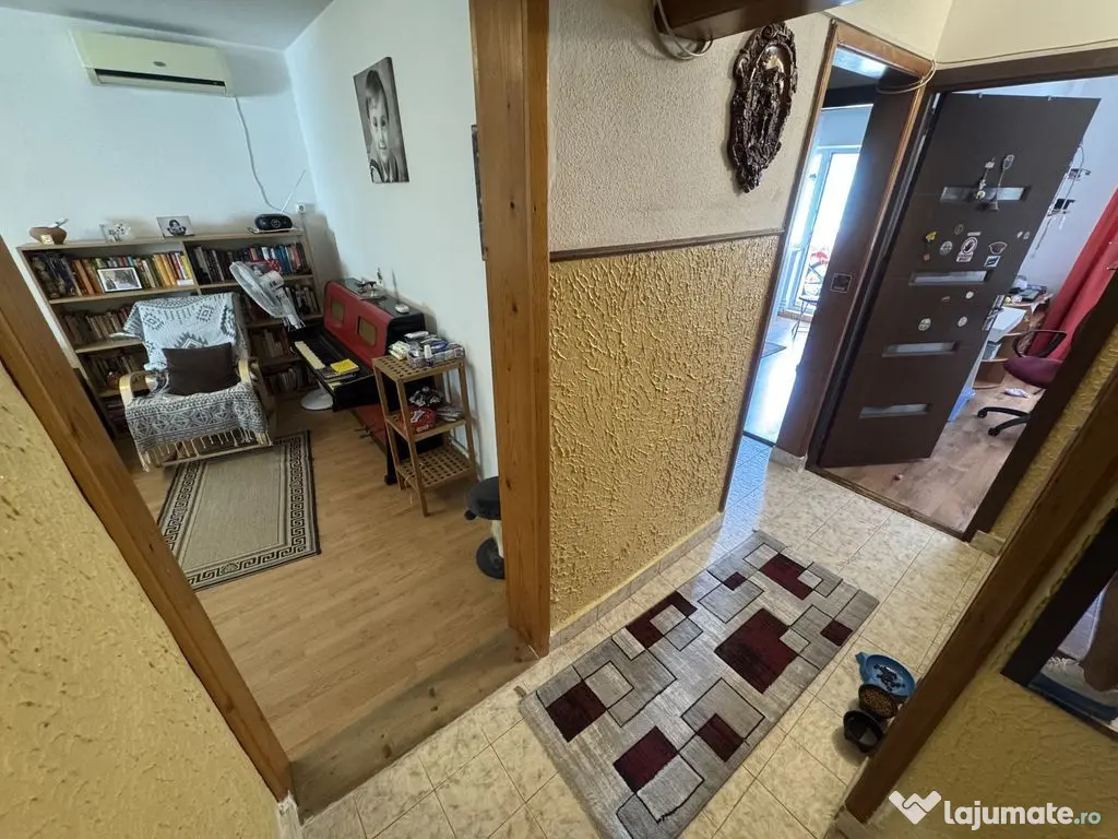Apartament 4 camere decomandat zona Tomis 3 Etaj 1 cu Cen...