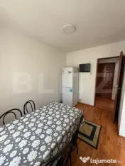 Apartament 3 camere, decomandat, Zona 9 Mai, Et 2 