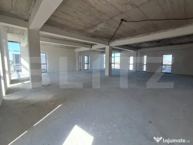 Spațiu comercial-Birouri de închiriat – 330 mp, Etaj 2,