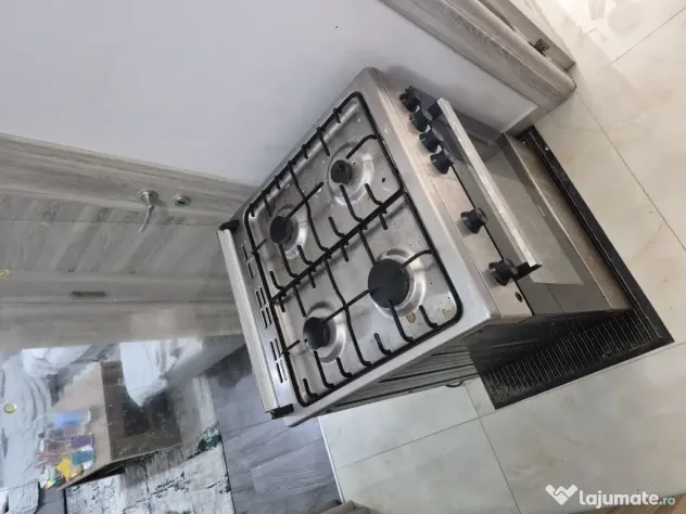 Aragaz inox Beko