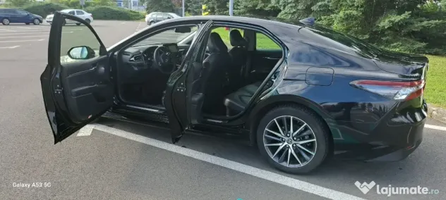 Toyota Camry 2022