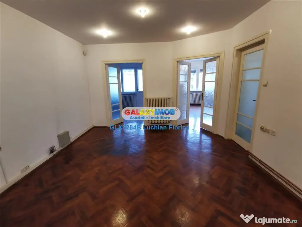 Apartament 3 camere, decomandat, boxa I Occidentului