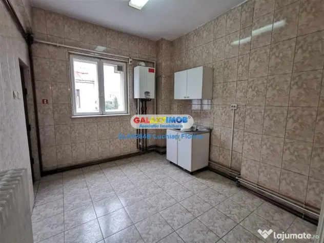 Apartament 3 camere, decomandat, boxa I Occidentului