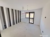 Casă / Vilă cu 8 camere de vânzare în zona Balaur