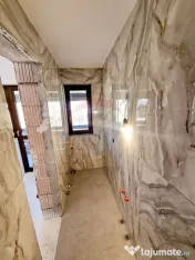 Casă / Vilă cu 8 camere de vânzare în zona Balaur