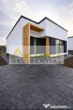 Casa parter- placa de beton- str asfaltata- 4 camere-beci...
