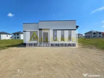 Casa parter- 100m de autobuz- 470mp teren- placa de beton