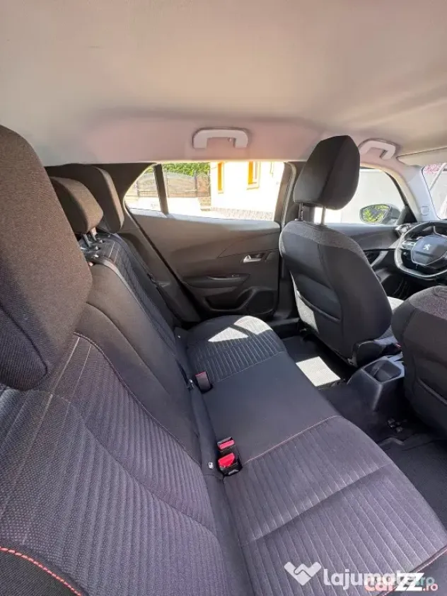 Peugeot 2008 Peugeot 2008 an 2020 km 104000, motor 1.2 benzina