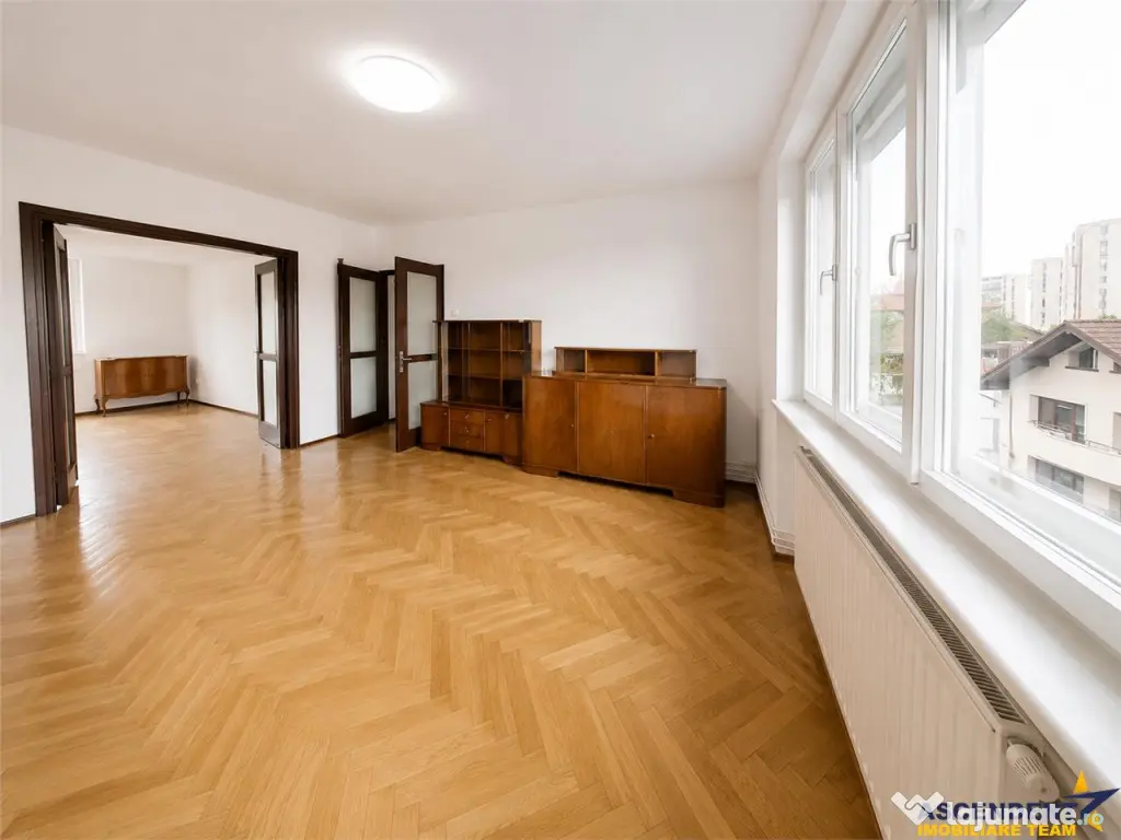 Apartament reprezentativ, 5 camere, pentru birou sau locuint
