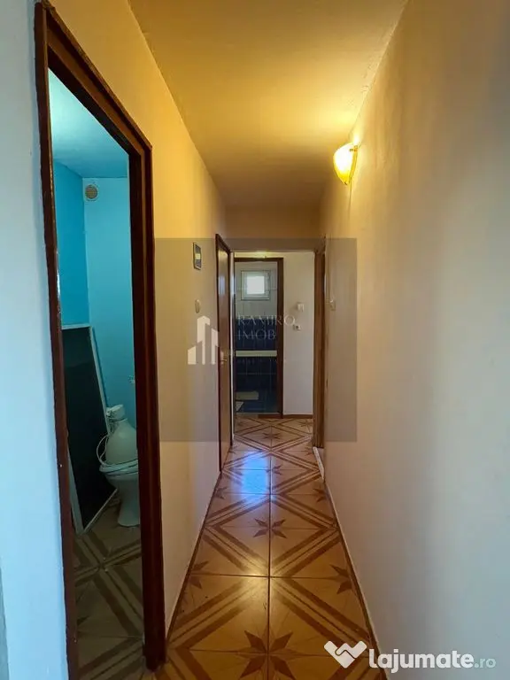 Apartament 3 camere decomandat -10 minute de metrou Apara...