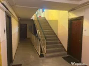 Apartament 3 camere decomandat -10 minute de metrou Apara...
