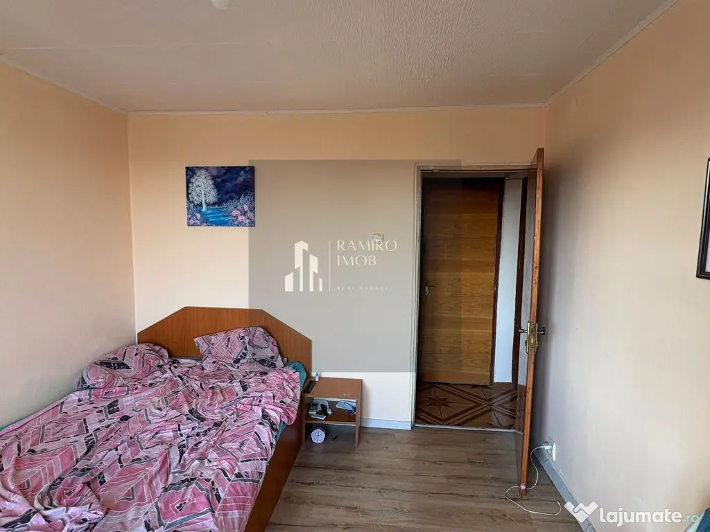 Apartament 3 camere decomandat -10 minute de metrou Apara...