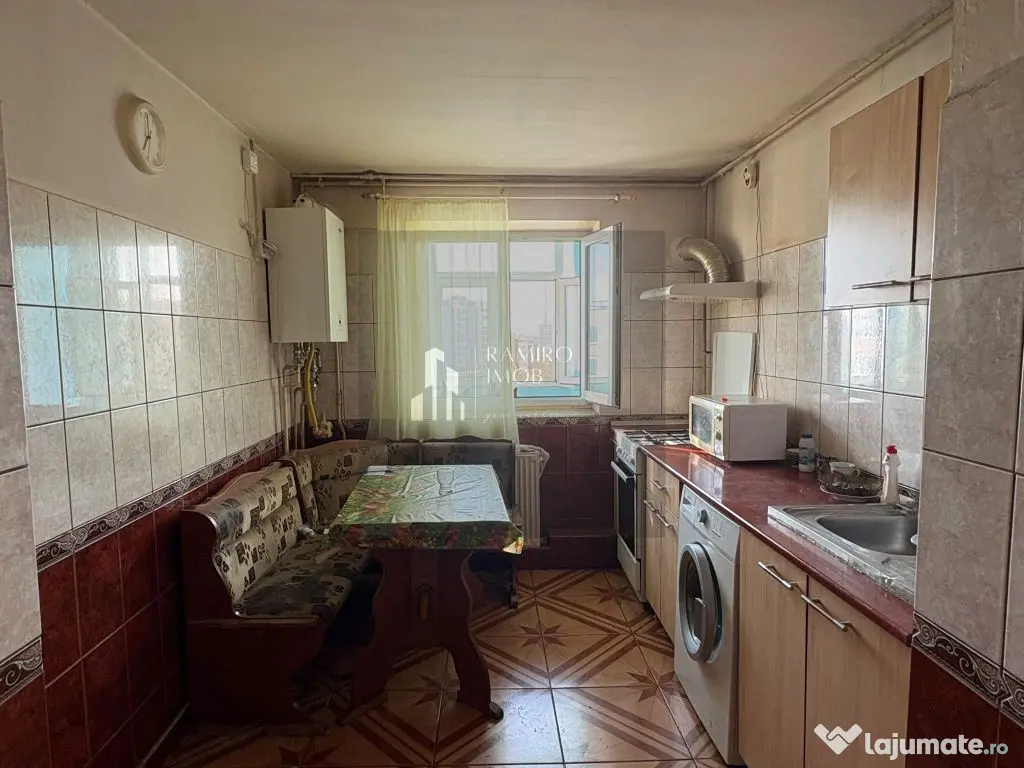 Apartament 3 camere decomandat -10 minute de metrou Apara...