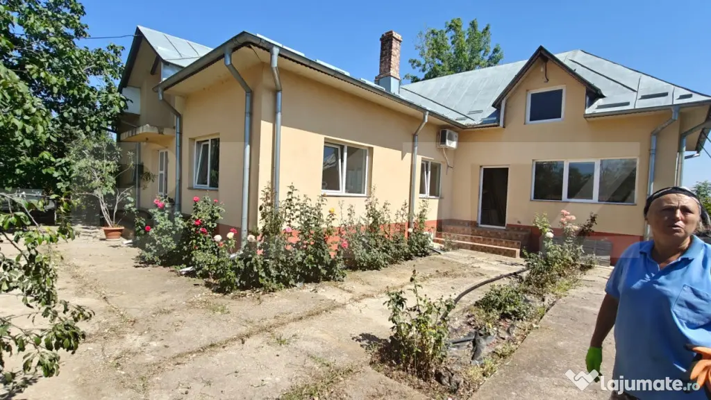 Casa individuala 160 mp utili | Teren 2.200 mp | Front strad