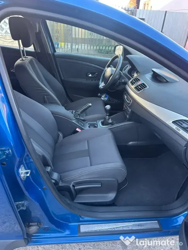 Renault Megane 1.5 dci 110 cai 2011