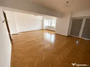 3 camere | Bulevardul Unirii | Stradal | 120 mp