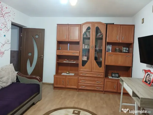 Apartament 2 camere de vânzare – Centru, Drăgășani | 50 mp | Centrală