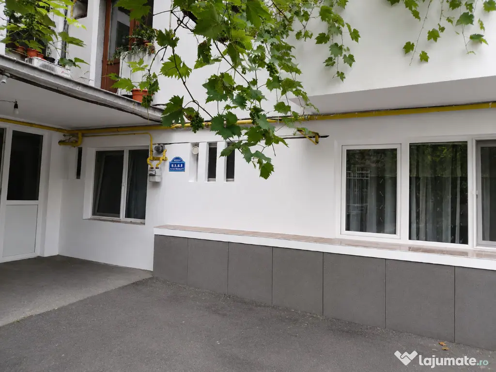 Apartament 2 camere de vânzare – Centru, Drăgășani | 50 mp | Centrală