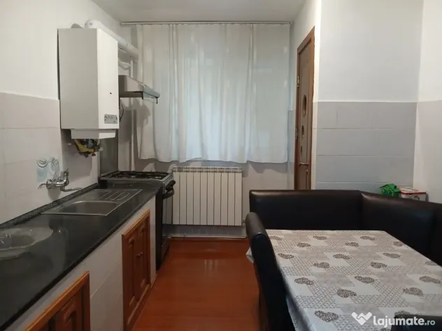 Apartament 2 camere de vânzare – Centru, Drăgășani | 50 mp | Centrală