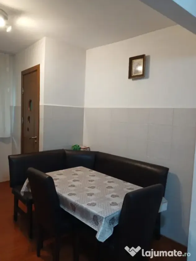 Apartament 2 camere de vânzare – Centru, Drăgășani | 50 mp | Centrală