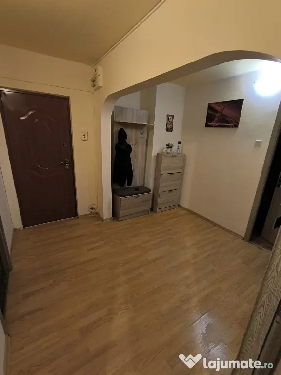 Apartament de închiriat 3 camere