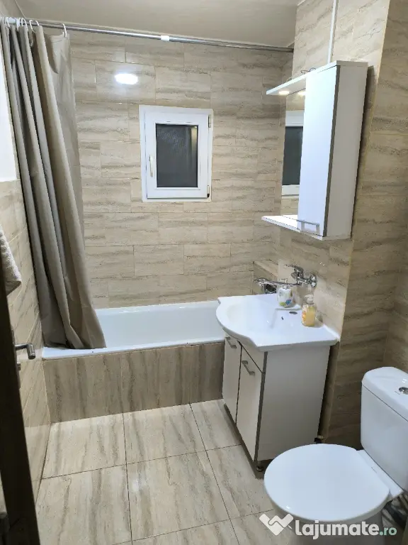 Apartament de închiriat 3 camere