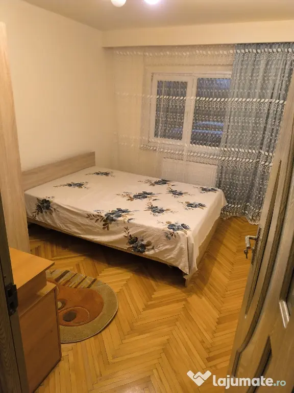 Apartament de închiriat 3 camere