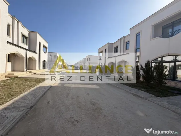 Vila moderna cu arhitectura deosebita gata sa devina acasa