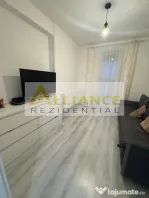 Apartament 3 camere de vânzare