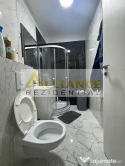 Apartament 3 camere de vânzare