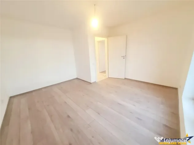 Vila superba cu 5 camere, intabulata 2025, P E, toate utilit