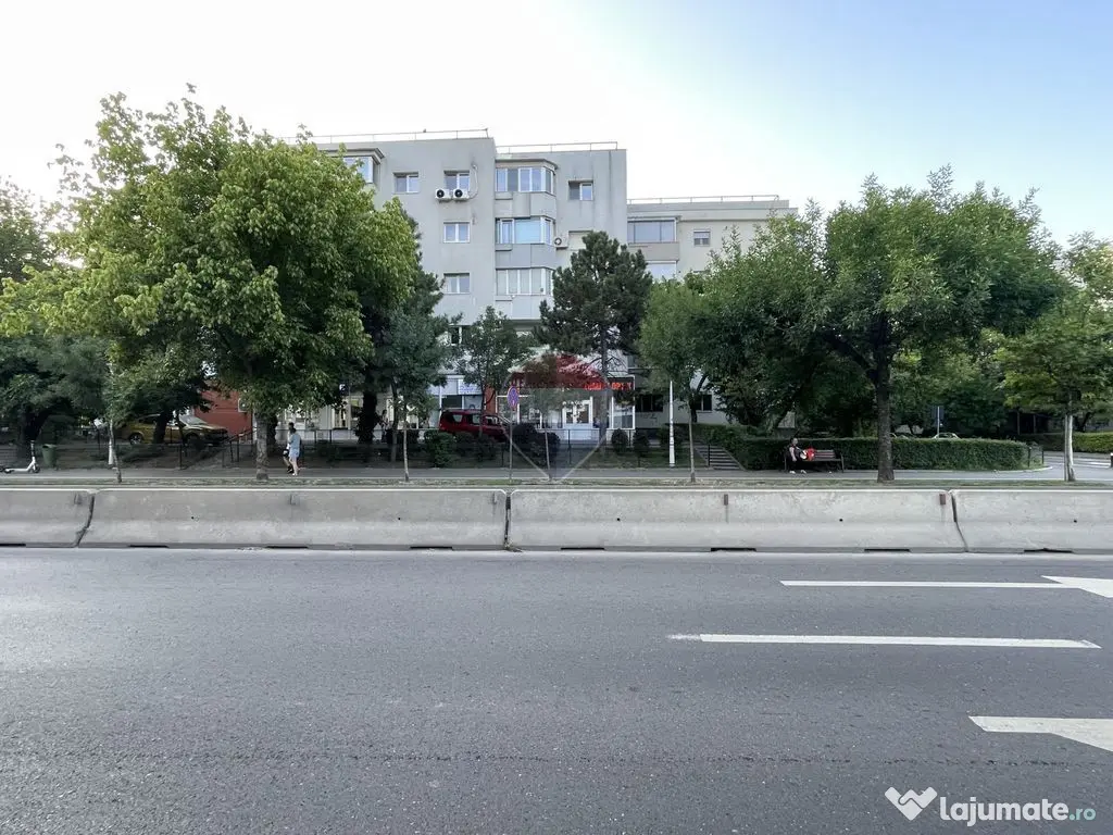 Spațiu comercial de inchiriat Aviatiei, aproape metrou A...