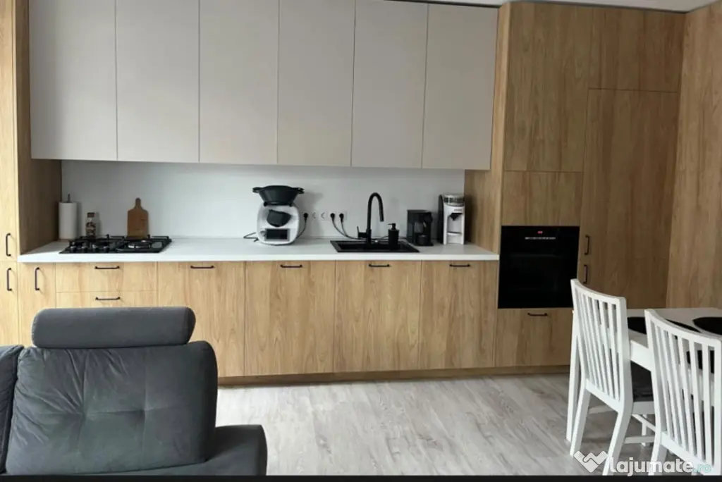 Apartament 3 camere 75MP Zona SUB CETATE